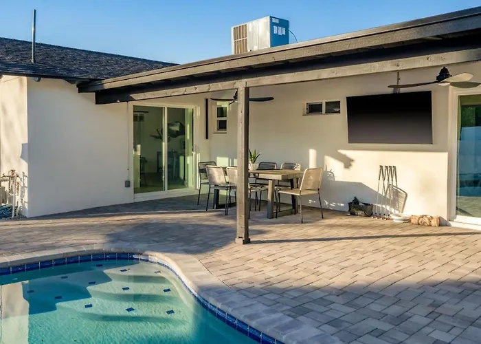3016 North 84th Place / Scottsdale, Az 85251