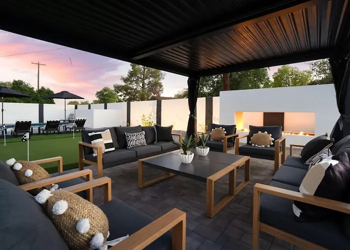 3016 North 84th Place / Scottsdale, Az 85251